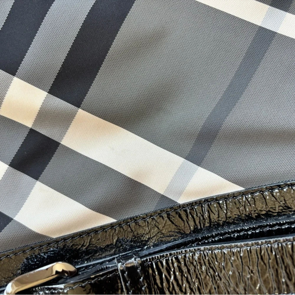 Black and gray Burberry check tote - Picture 4 of 8